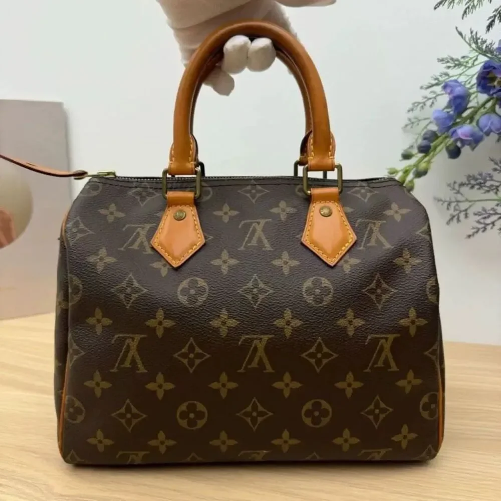 Louis Vuitton Women Pre-Loved Bag Very Good Condition